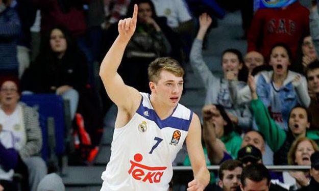 At 17, Luka Doncic passes the ball like Teo Papaloukas in his prime - Eurohoops