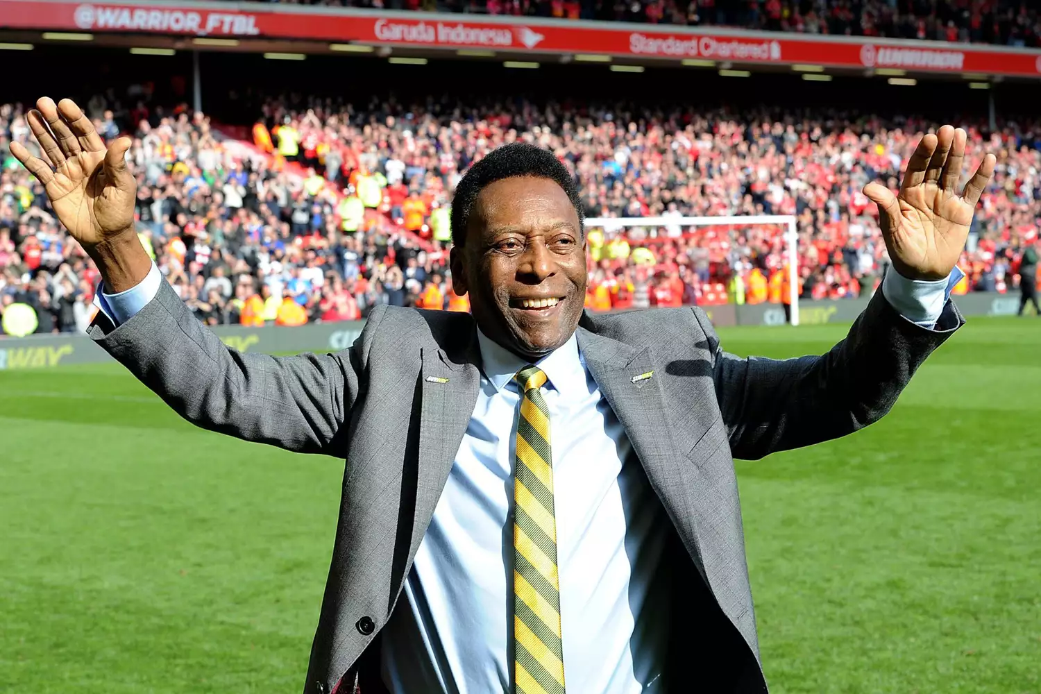 LIVERPOOL, ENGLAND - MARCH 22: (THE SUN OUT, THE SUN ON SUNDAY OUT) Pele comes onto the pitch at half time of the Barclays Premier League match between Liverpool and Manchester Untied at Anfield on March 22, 2015 in Liverpool, England. (Photo by John Powell/Liverpool FC via Getty Images)