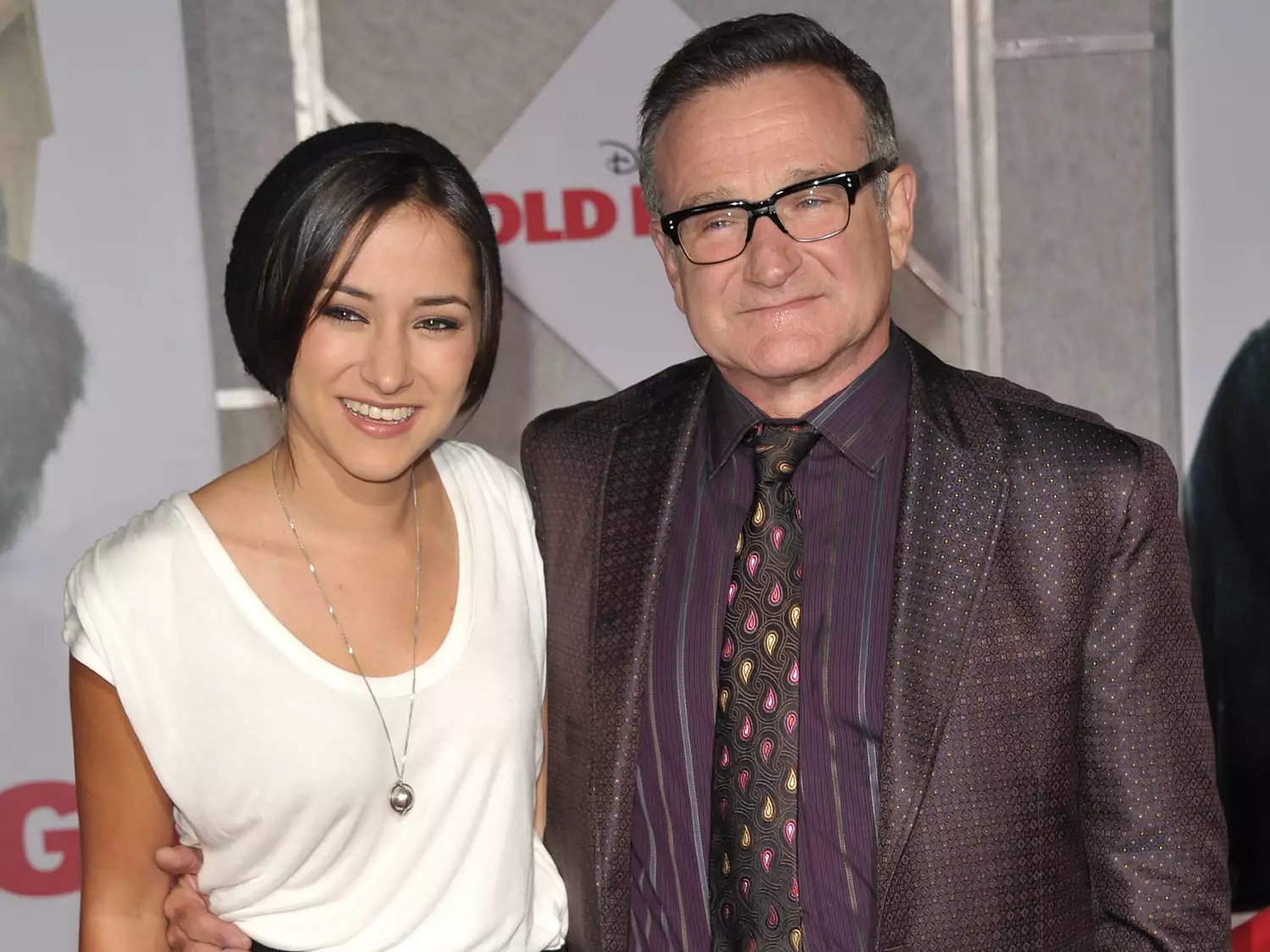 Zelda Williams and Robin Williams arrive at the "Old Dogs" Premiere