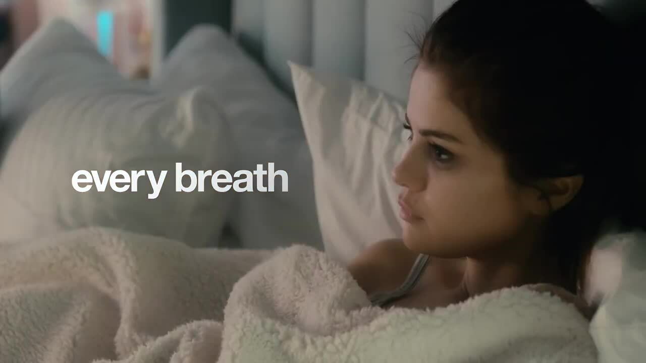Selena Gomez khóc trong trailer phim tài liệu về đời mình - Ngôi sao