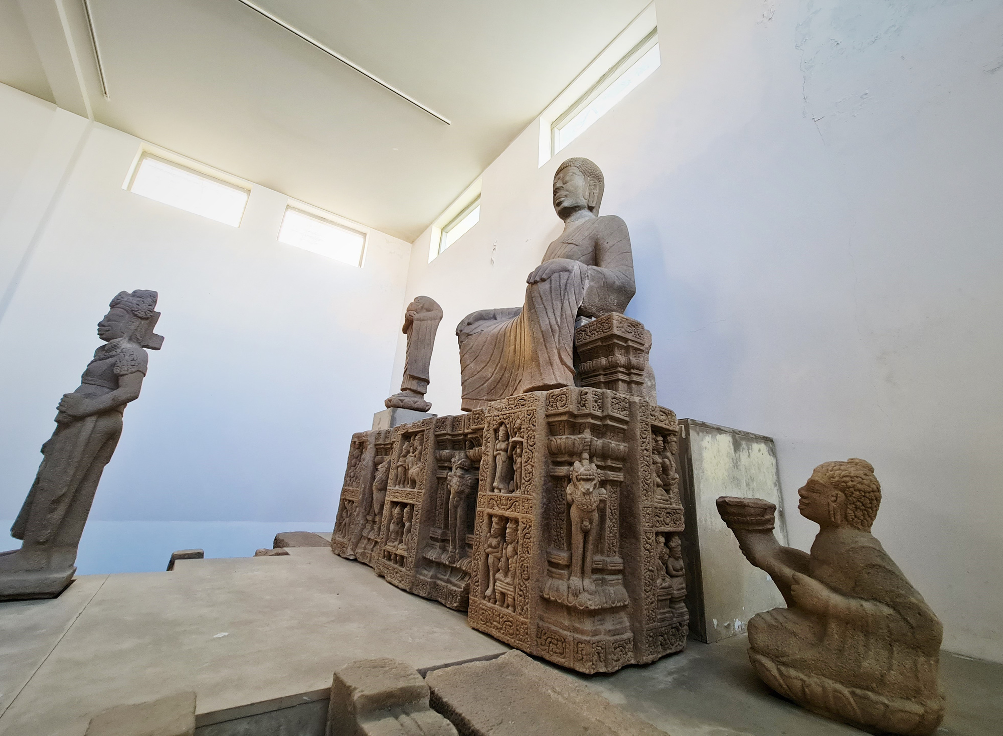 Bảo vật quốc gia tại Bảo tàng Điêu khắc Chăm lớn nhất Việt Nam - Ảnh 7.
