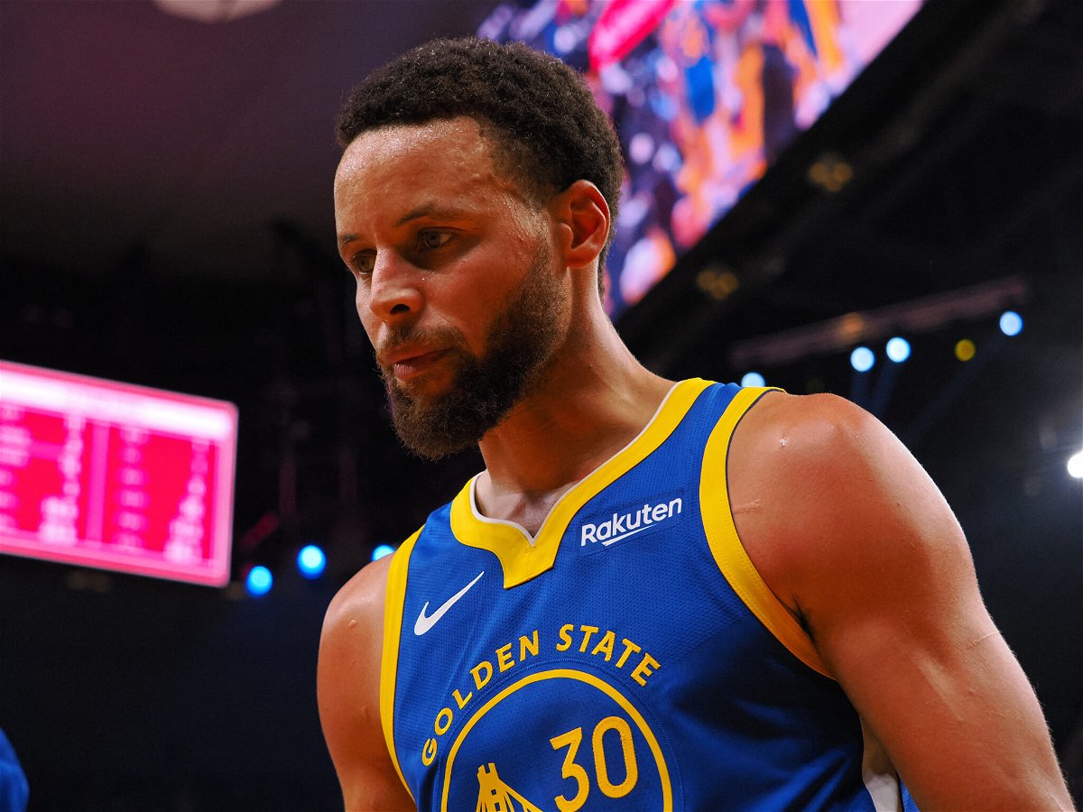 Stephen Curry Archives - EssentiallySports