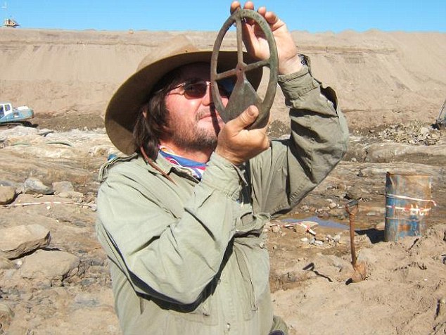 Archaeologist Dr Dieter Noli demonstrating the use of an astrolabe found among the ship's wreckage