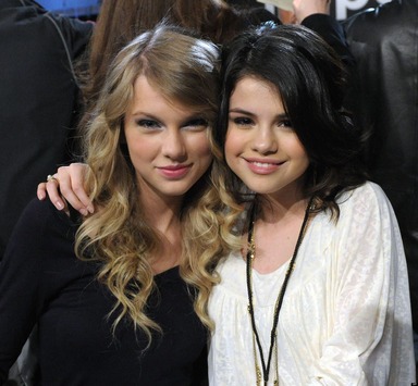 Tình bạn 15 năm nhiều sóng gió của Taylor Swift và Selena Gomez