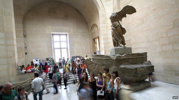 Louvre restores Winged Victory of Samothrace statue - BBC News