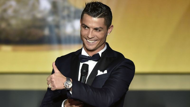 Cười sái hàm với bức ảnh thời trẻ trâu của Ronaldo: Hóa ra, idol của chúng ta đã có bước dậy thì cực kỳ thành công - Ảnh 6.