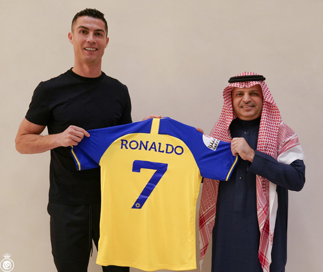 Phản ứng của người hâm mộ sau khi Cristiano Ronaldo gia nhập Câu lạc bộ Al-Nassr