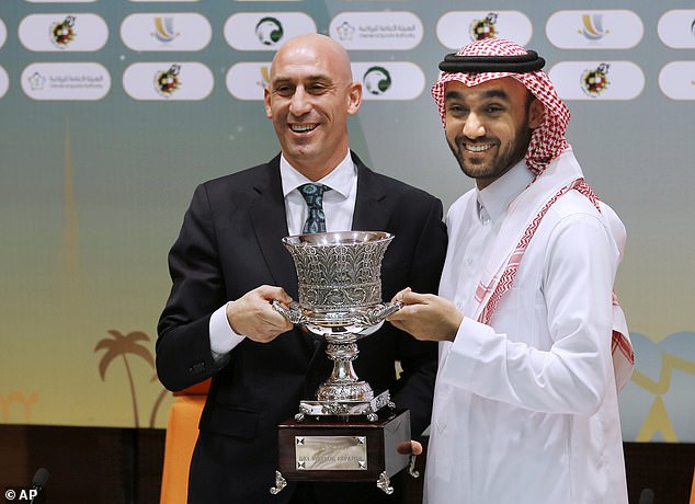 A Spanish court has also been investigating Rubiales (L) over decision in 2019 to relocate the Spanish Super Cup to Saudi Arabia
