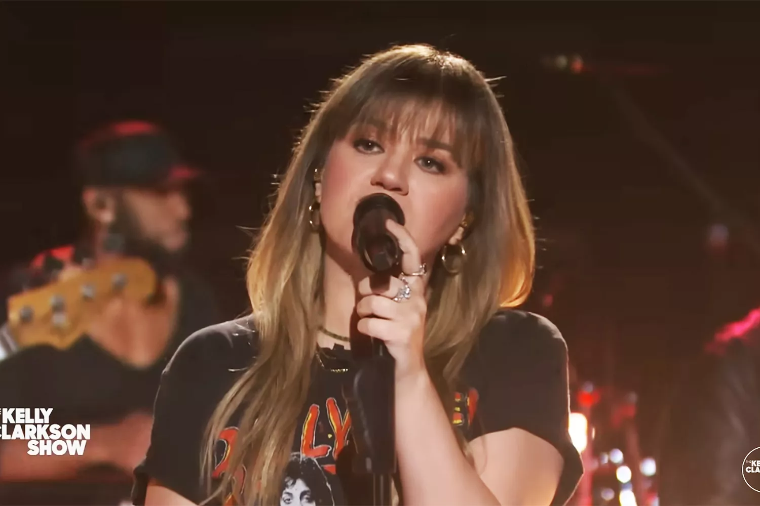 Kelly Clarkson Covers Miley and Stevie