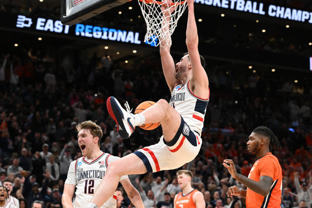 UConn sophomore Alex Karaban to declare for NBA draft, retain eligibility -  Yahoo Sports