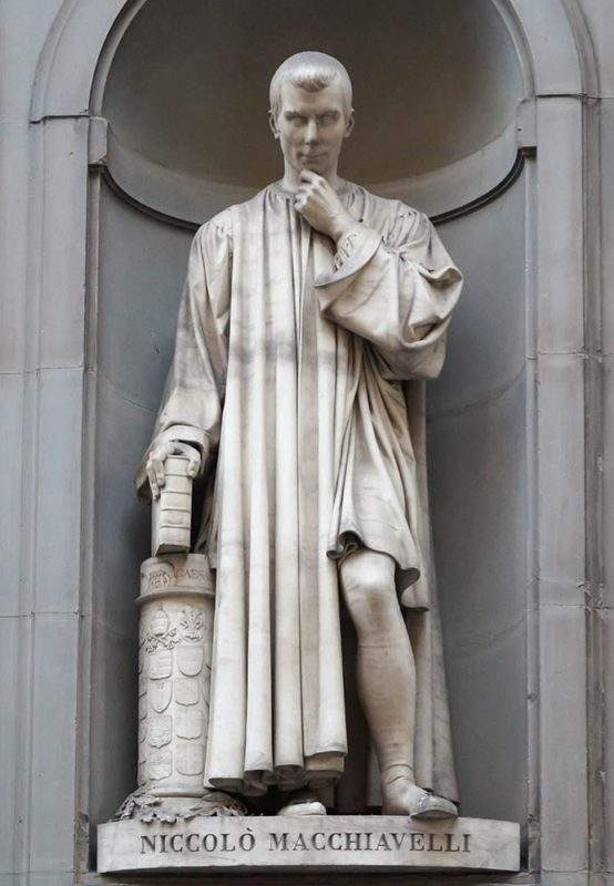 niccolo macchiavelli statue