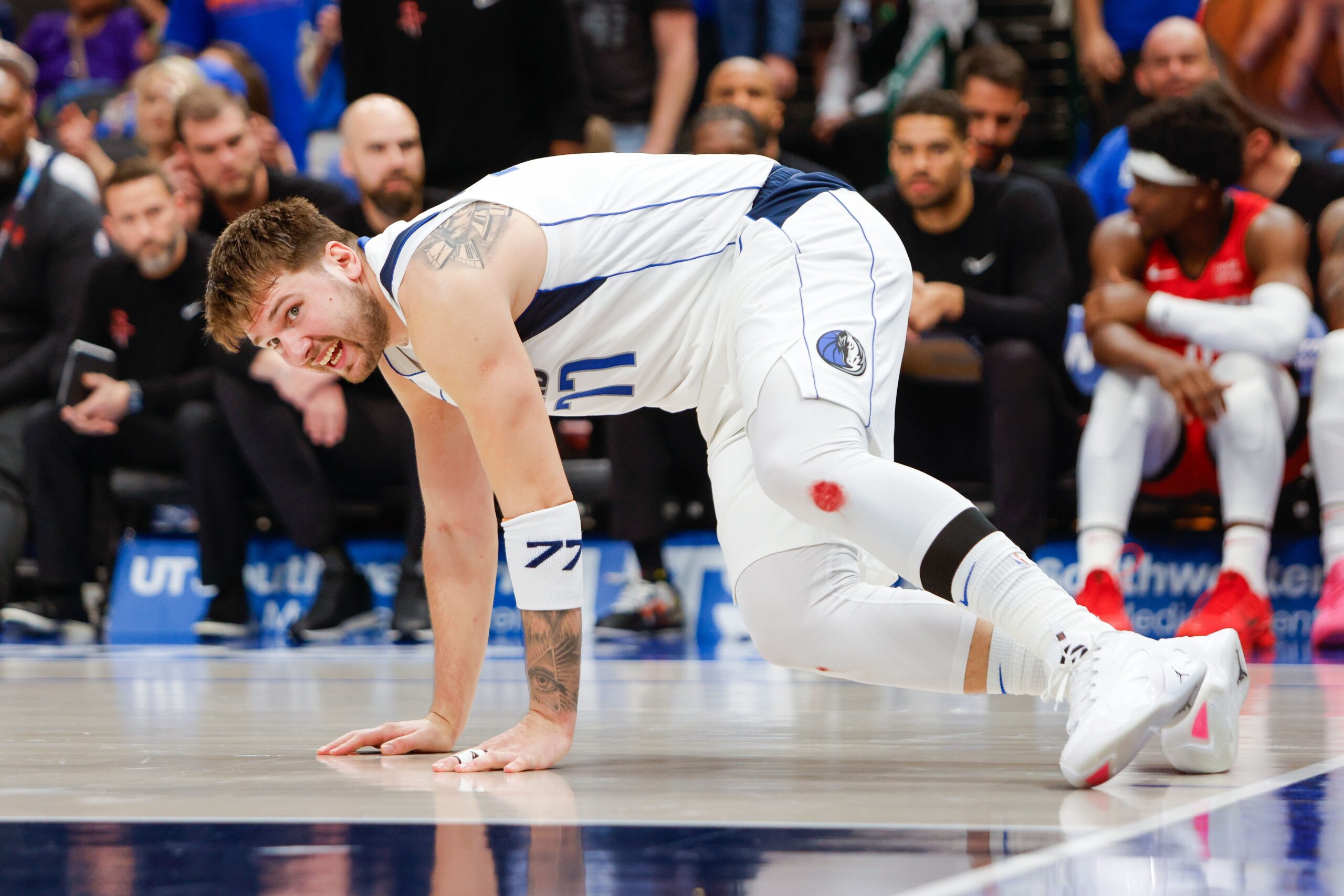 Will Luka Doncic, Kyrie Irving Play Against Hornets?