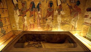 30 incredible treasures discovered in King Tut's tomb | Live Science